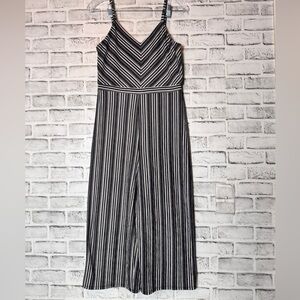 Chic Black and White Striped Jumpsuit‎